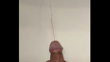 Il mio cazzetto vuole pisciare