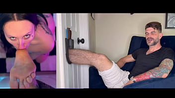 Raven Vice Licks, Throats and gags on my Feet in Gloryhole