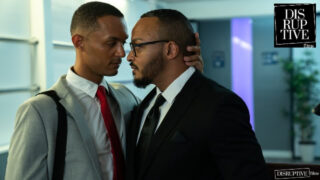 Szopás, durva, fekete, csupasz hátú – Kam Stone nagy faszokkal bassza meg a seggét