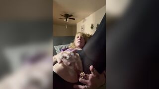 Randy damp Hot mom fingering itself & cuming rigid -solo female jerking-off