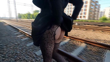 TEEN TRANS OLIVIA TRAIN RAILWAYS FLASH ROUND ASS AND DICK