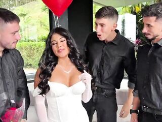 Hard Squirt and 1st double penetration for Colombian Steffy Moreno