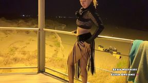 dogging en pleine nuit devant la plage vers 23 h en plein ete, je suis allee...