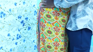 Hamari Naukrani ko hamne ne pata kar kiya desi style mein chudai hindi audio