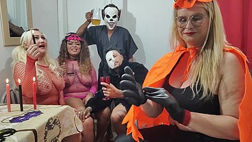 ESPECIAL DE HALLOWEEN SEXY ASSUSTADOR sejam bem vindos ao inferno orgia surubas um gang bang melhor festa do Brasil só vem