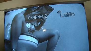 Jenna Presley Sucks Big Cock Through Glory Hole