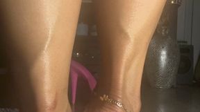 Open Wide And Eat My Big Heels - SoulsLoveSoles