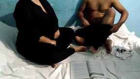 Tamil Female Tuition Master's Hot Body, Student Fucked While Studying - Student Ne Mam Ko Chudai