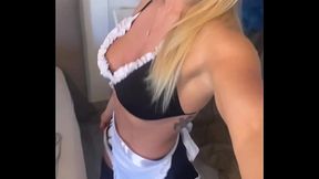 Une petite tenue de soubrette vous aimez ? N'_oubliez pas ma s&eacute_rie sp&eacute_ciale ...