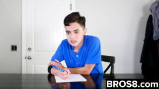 Juan El Caballo Loco golpea el gran culo de Abella Danger con su enorme polla