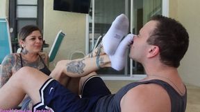 Summer Raez's Smelly Feet Workout Training - foot domination, smelly socks, sweaty feet, foot worship, foot smother, foot gagging, Bambi