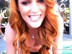 Amateur Webcam Babes Going Solo