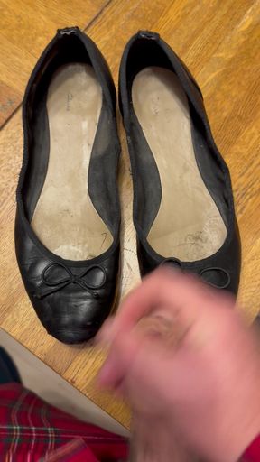 Cum in wife's well worn ballet flats