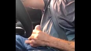 Tengo que parar para pajearme