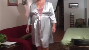 BBW Roxi Sensual Massage Theraphy Specialist Gives Happy Ending Massage To This Hairy Guy! (1st half mp4 sd)