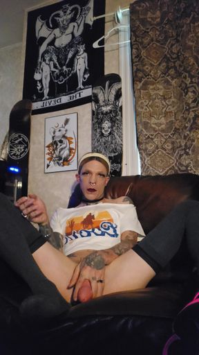 Goon addict