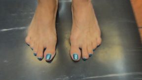 Addictive Feet Of A Mexican Mature