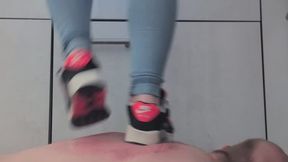 Extreme Jumping Trampling