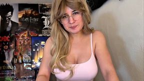 La Amiga Rubia De Mi Novia Se me Declara y me Hace La Mamada De Mi Vida