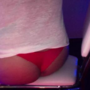 KellyCD666 Webcam Again big Ass! Red Thong!