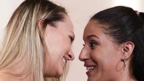 ”Sexy Blonde eats petite brunettes snatch”