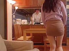 07133 Married woman swapping