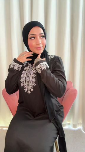 Busty Arab Shakes Her Ass in Ramadan and Plays with Her Dildo- Yasmina Khan