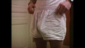 Vivienne the Flirtatious Masturbator