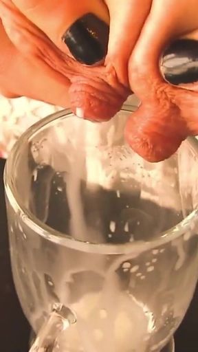 Amateur MILF Homemade Cameltoe and Lactating Boobs