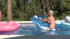 naked shemale plays poolside