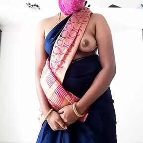 Tamil wife Swetha blouse less saree show