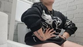 Rumbling stomach and farting after laxatives