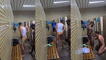 SEXO NO BANHEIRO DO TERMINAL DE ÔNIBUS