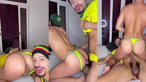 brasil eliminado do mundial,mais nao tem problema continuo fazendo gols no cu das putas do mesmo jeito - foda completa