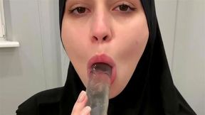 Pleasure's Horizon, Venturing Beyond Sensual Limits ?