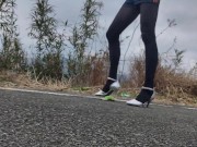 女装ヒールでぬいぐるみ踏み潰し脚フェチ japanese crossdresser heel worship crush fetish leg