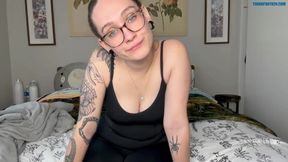 Divinebabe captivates with daring roleplay in a kinky fantasy world