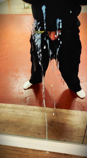 Cumming in front of the mirror with sexy moans