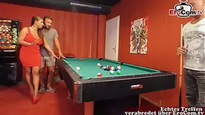 Seductive German COUGAR gets a naughty MMF threesome