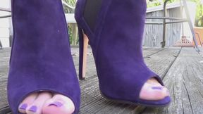 High heel, peep toe shoes