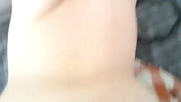 un mañanero follando sin condon