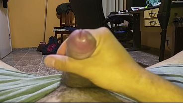 Punheta gostosa do pauzudo do meu comedor