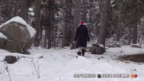 pour ce jour voici une video d exhibition a la neige... vetue de ...