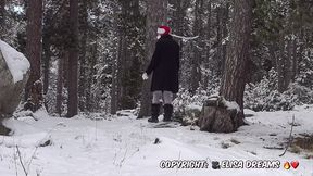 pour ce jour voici une video d exhibition a la neige... vetue de ...