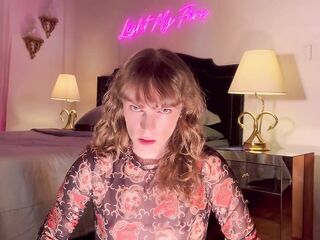 Step-Sister Caught Jerking Gives Step-Brother A Facial