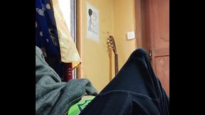 Interesting cumshot from a rich and hard cock