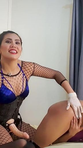 Salome Salvi Strapon Fucked by Dominafire