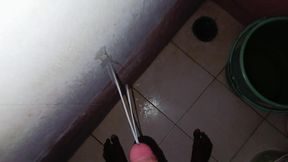 Live solo mastrubation in bathroom