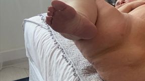 BBW Open Her Pussy for BBC Creampie
