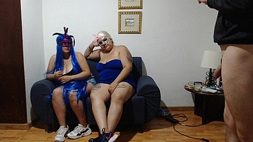 trio con dos gordas venezolanas